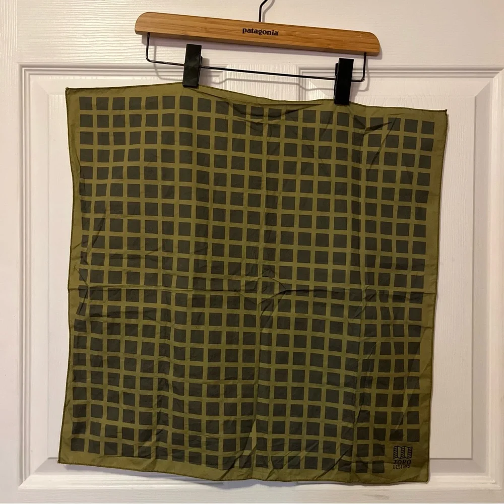 Topo Designs Bandana - Picture 2 of 4